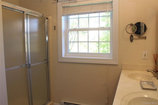 12 Neveles Pride Court, Pine Bush, NY 12566