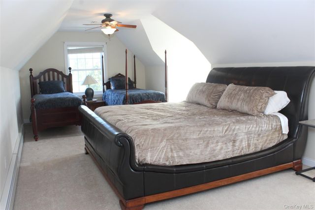 12 Neveles Pride Court, Pine Bush, NY 12566