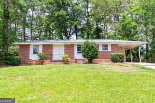 816 Needle Drive, Forest Park, GA 30297