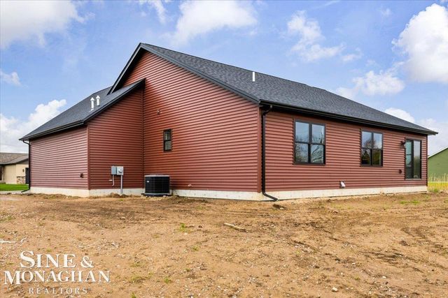210 Oregon Avenue, Marysville, MI 48040