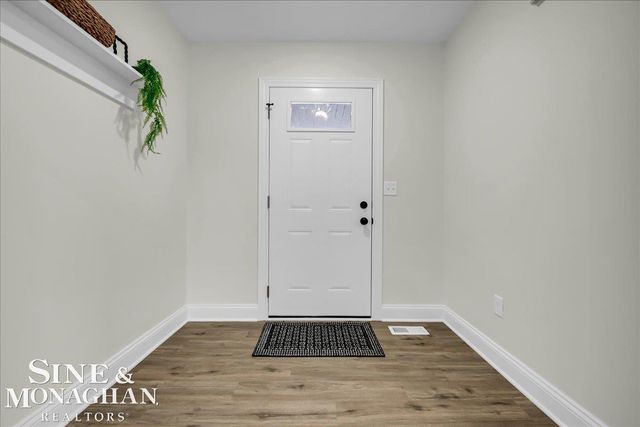 210 Oregon Avenue, Marysville, MI 48040