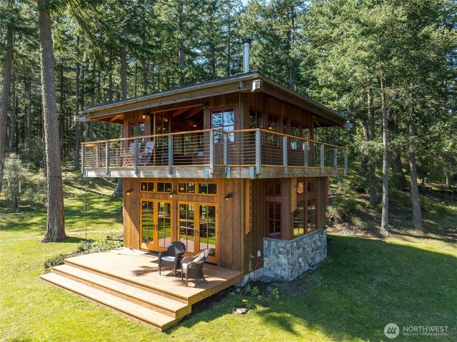123 South Ridge Road, Decatur Island, WA 98221