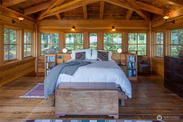 123 South Ridge Road, Decatur Island, WA 98221