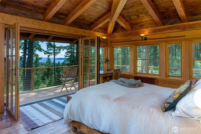 123 South Ridge Road, Decatur Island, WA 98221