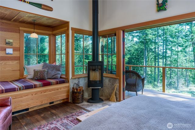 123 South Ridge Road, Decatur Island, WA 98221