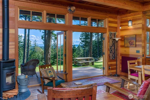 123 South Ridge Road, Decatur Island, WA 98221