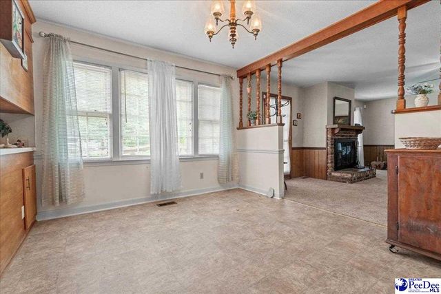 720 Harriet Dr., Florence, SC 29501