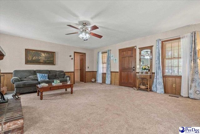 720 Harriet Dr., Florence, SC 29501