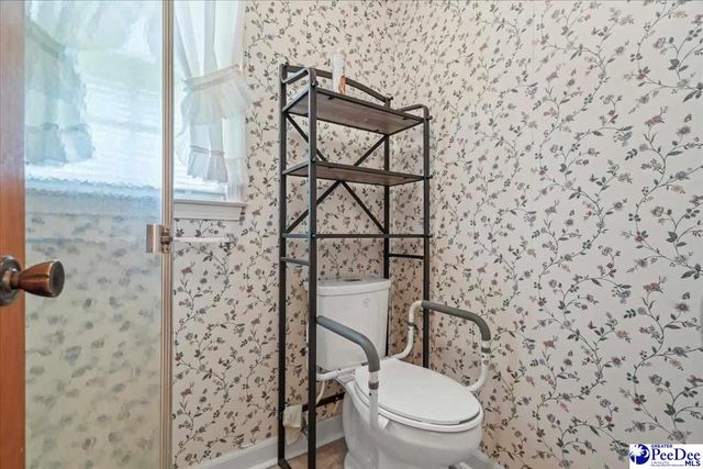 720 Harriet Dr., Florence, SC 29501