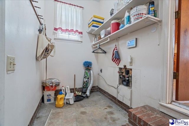 720 Harriet Dr., Florence, SC 29501