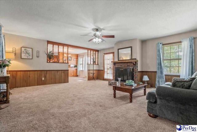 720 Harriet Dr., Florence, SC 29501