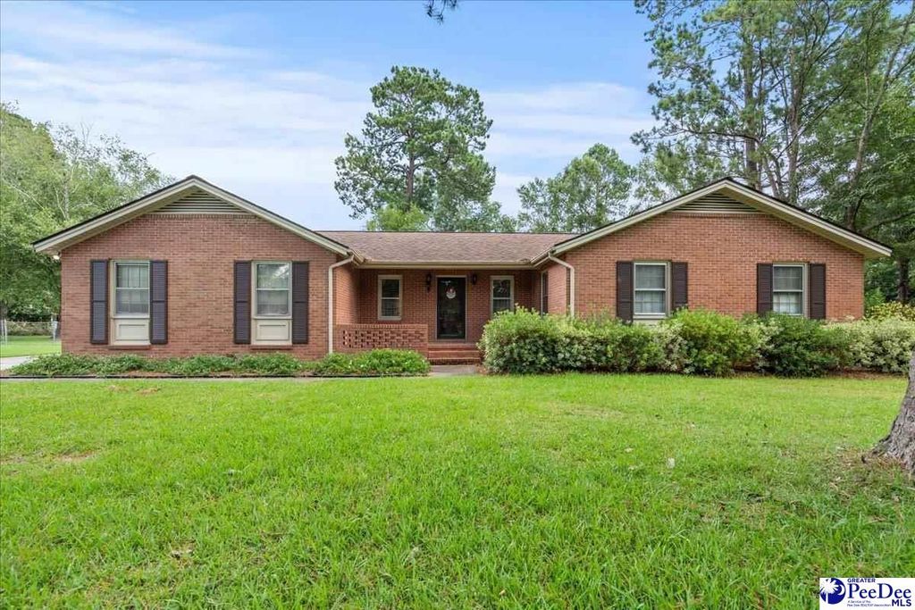 720 Harriet Dr., Florence, SC 29501