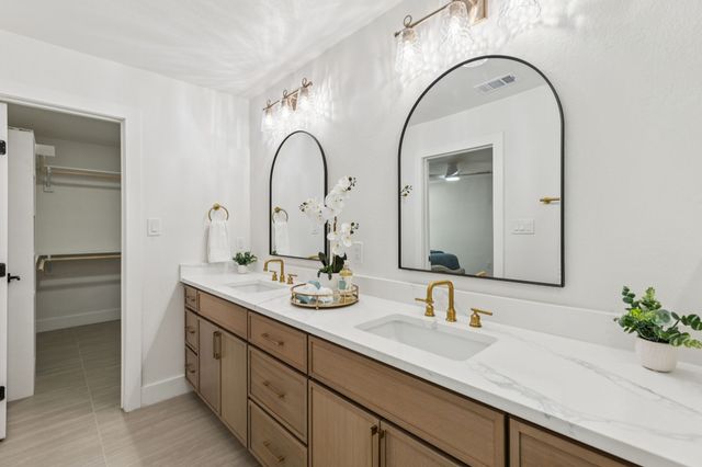 6005 Berry Trail Court, Dallas, TX 75248