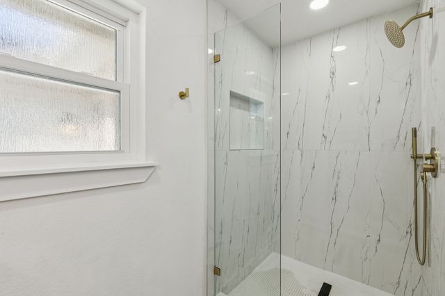 6005 Berry Trail Court, Dallas, TX 75248