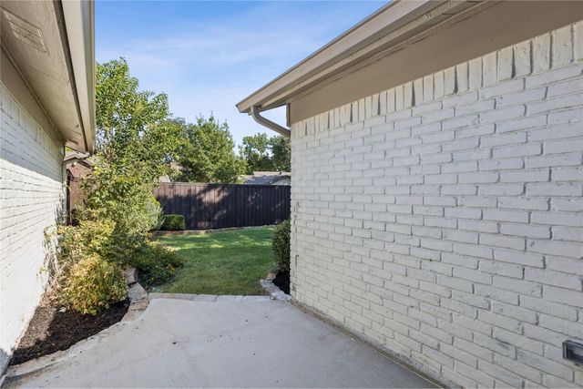 6005 Berry Trail Court, Dallas, TX 75248