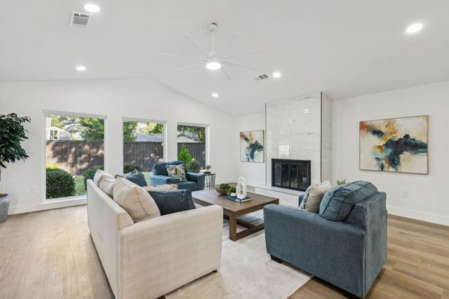 6005 Berry Trail Court, Dallas, TX 75248