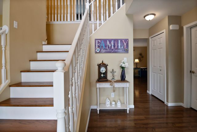 221 Trailcreek Drive, Chesterton, IN 46304