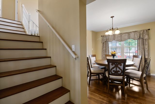 221 Trailcreek Drive, Chesterton, IN 46304
