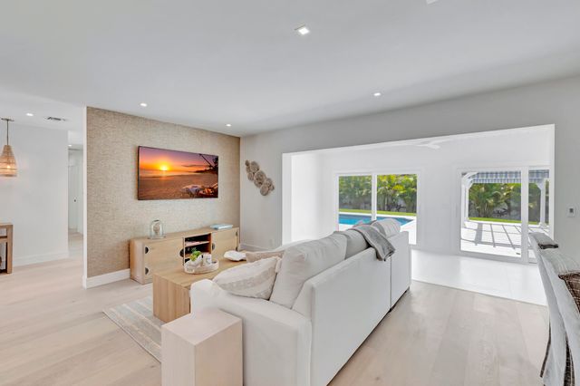 530 NW 14th Street, Delray Beach, FL 33444