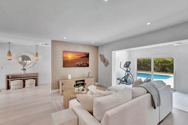 530 NW 14th Street, Delray Beach, FL 33444