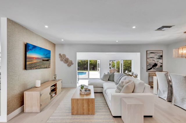 530 NW 14th Street, Delray Beach, FL 33444