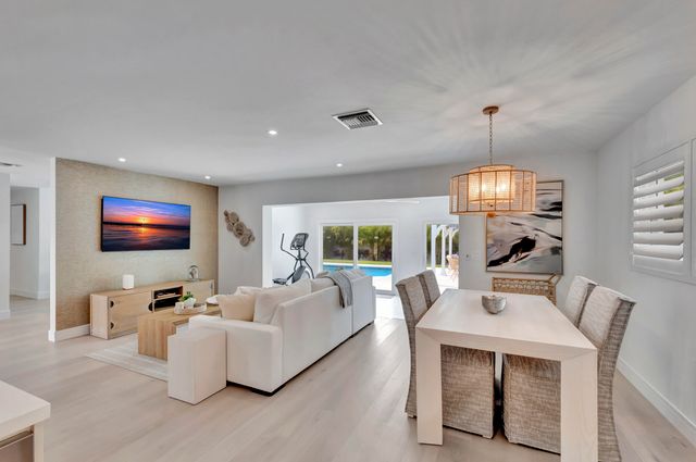 530 NW 14th Street, Delray Beach, FL 33444