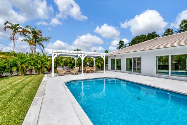 530 NW 14th Street, Delray Beach, FL 33444