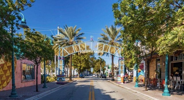 530 NW 14th Street, Delray Beach, FL 33444