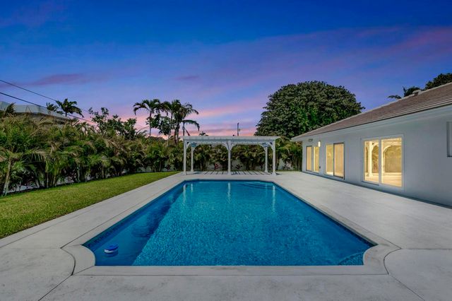 530 NW 14th Street, Delray Beach, FL 33444