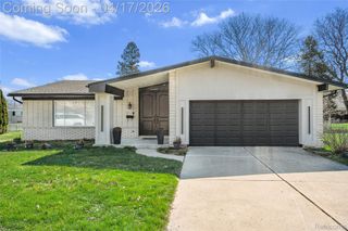 15583 Hix Court, Livonia, MI 48154