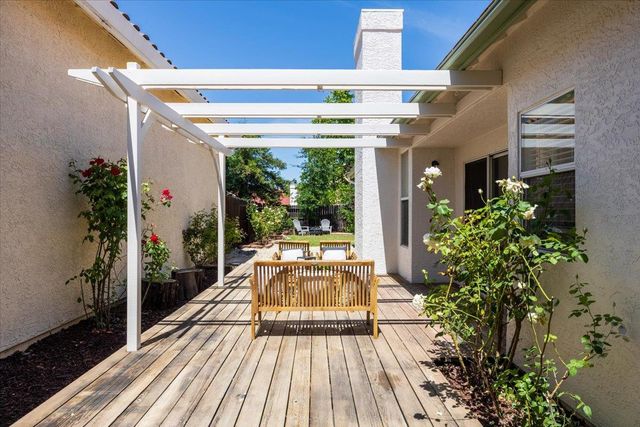 104 Moylan Way, Folsom, CA 95630