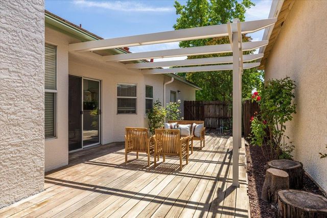 104 Moylan Way, Folsom, CA 95630