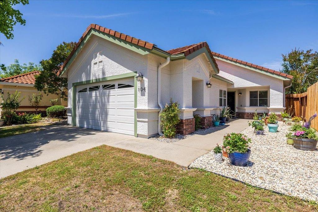 104 Moylan Way, Folsom, CA 95630
