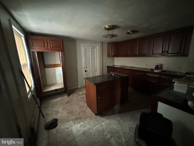 526 YORK ST, Burlington, NJ 08016