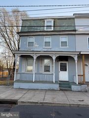 526 YORK ST, Burlington, NJ 08016