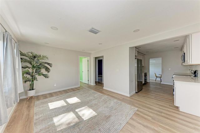 702 20TH AVENUE W, Bradenton, FL 34205