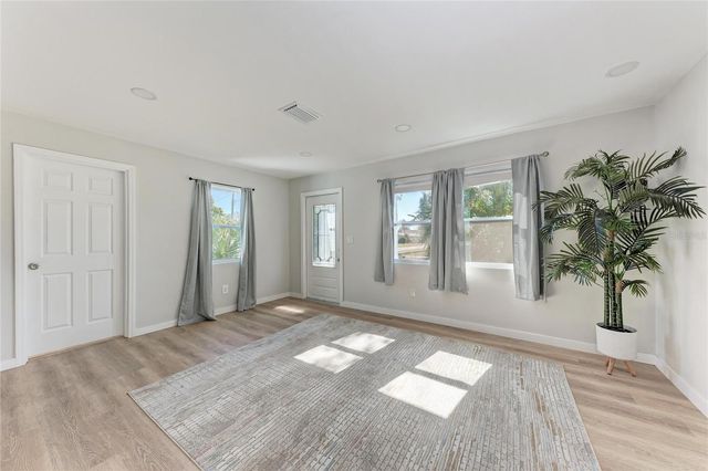 702 20TH AVENUE W, Bradenton, FL 34205