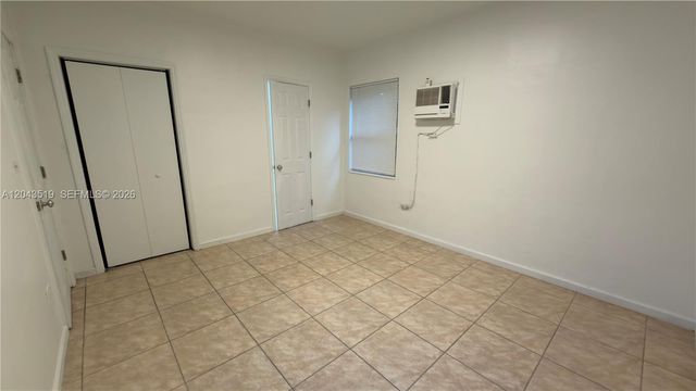 808 84th St 810, Miami Beach, FL 33141