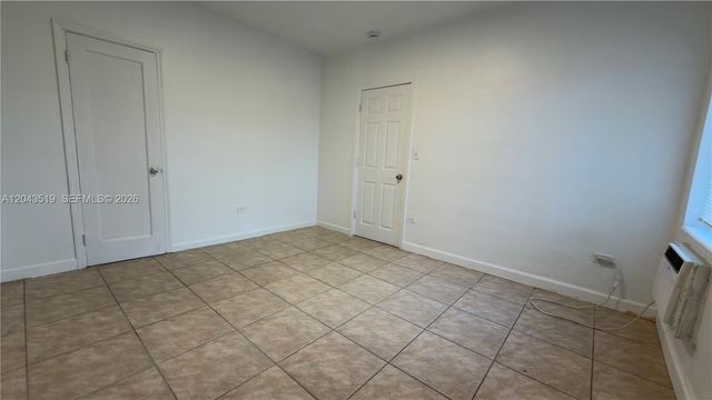 808 84th St 810, Miami Beach, FL 33141