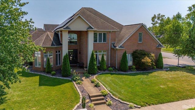 8077 Clearview Drive, Newburgh, IN 47630