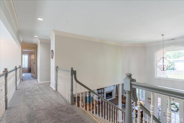 8077 Clearview Drive, Newburgh, IN 47630
