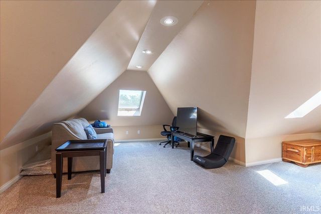8077 Clearview Drive, Newburgh, IN 47630