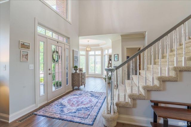 8077 Clearview Drive, Newburgh, IN 47630