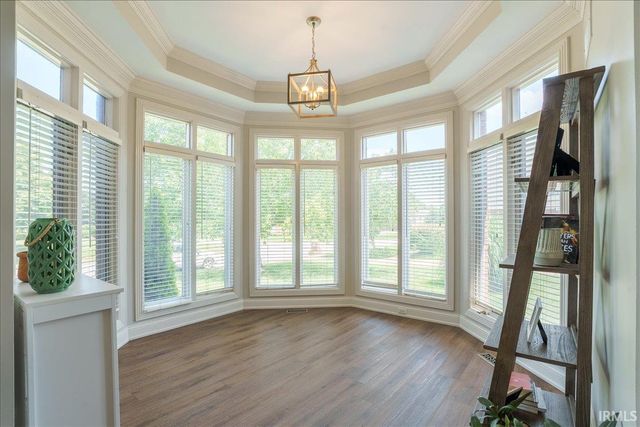 8077 Clearview Drive, Newburgh, IN 47630