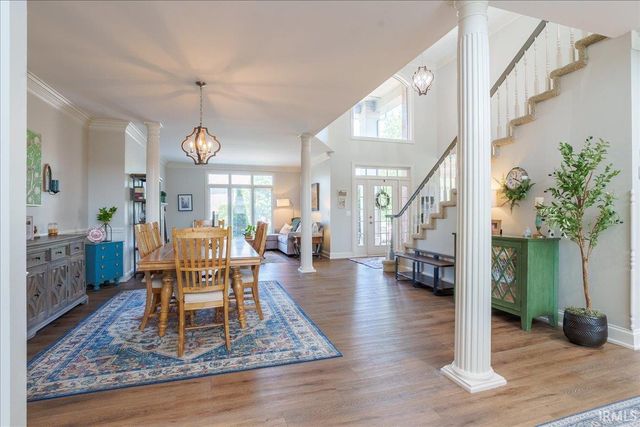 8077 Clearview Drive, Newburgh, IN 47630