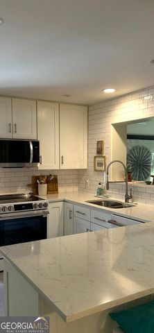 516 Postell Drive, St. Simons, GA 31522