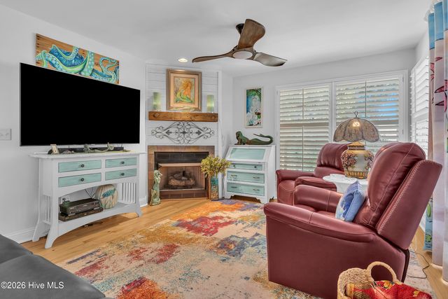 204 NE 60th Street, Oak Island, NC 28465