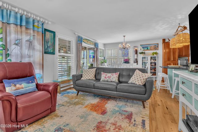 204 NE 60th Street, Oak Island, NC 28465