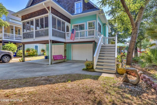 204 NE 60th Street, Oak Island, NC 28465