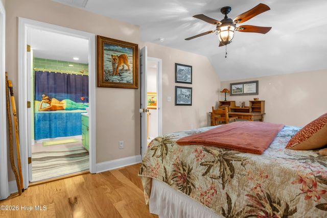 204 NE 60th Street, Oak Island, NC 28465